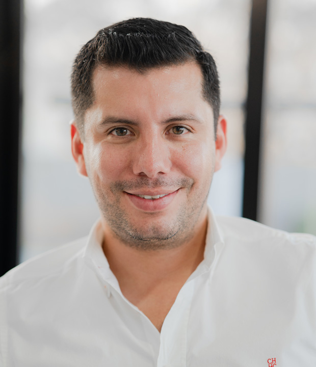 Dr. Illich Navarro